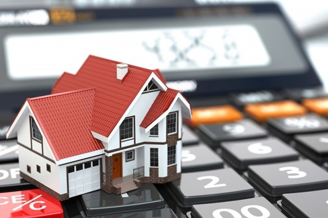 Сколько же стоит застраховать свой дом?